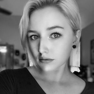 Meet your Posher, Kara